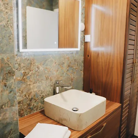 Palazzo Monta Apartman *